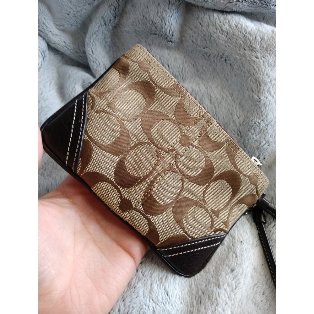 Coach Wristlet - Picture 3 of 4
